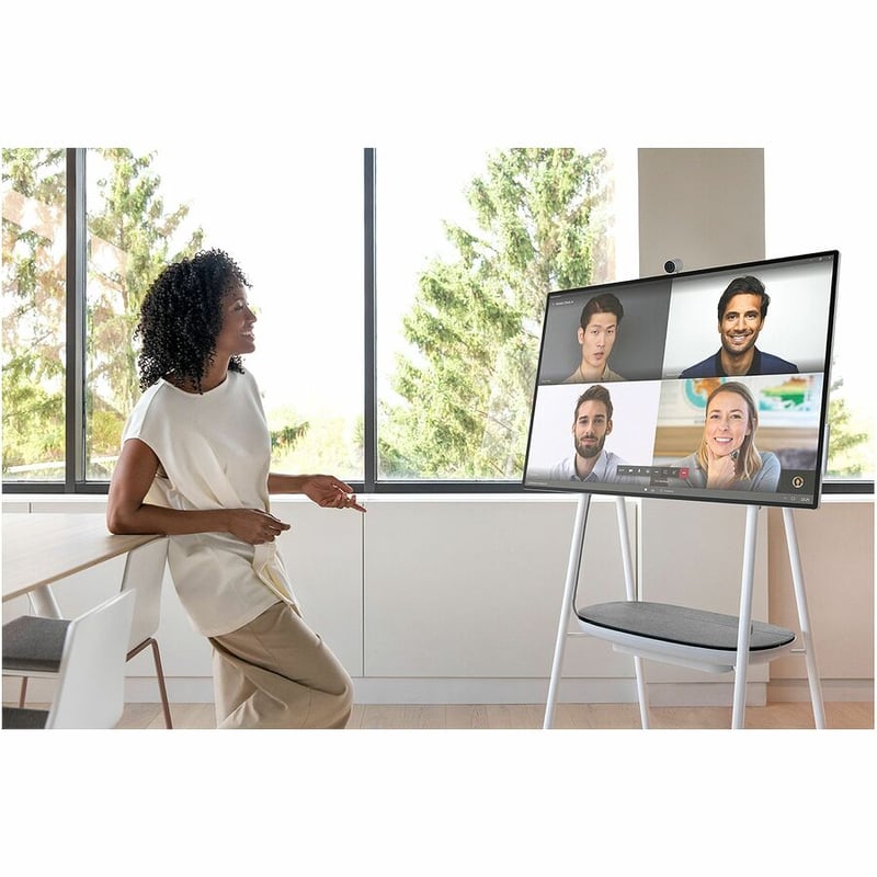 APC by Schneider Electric Smart-UPS Charge Mobile Battery for Microsoft Surface Hub 2S & Surface Hub 3 - Thumbnail 2