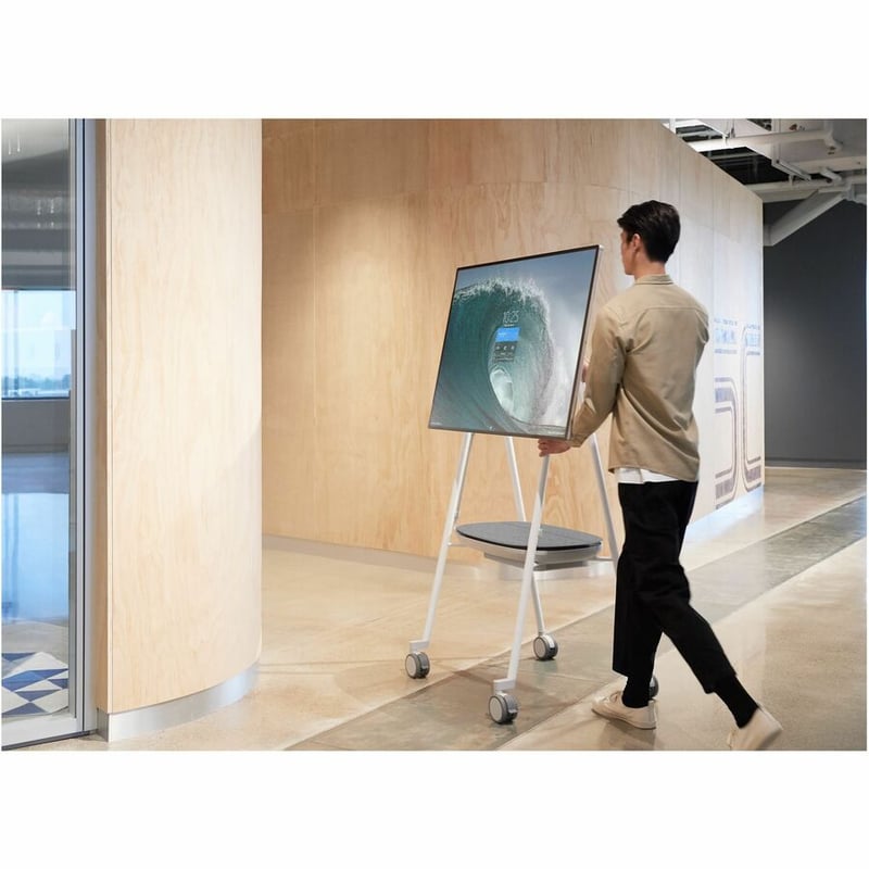 APC by Schneider Electric Smart-UPS Charge Mobile Battery for Microsoft Surface Hub 2S & Surface Hub 3 - Thumbnail 3