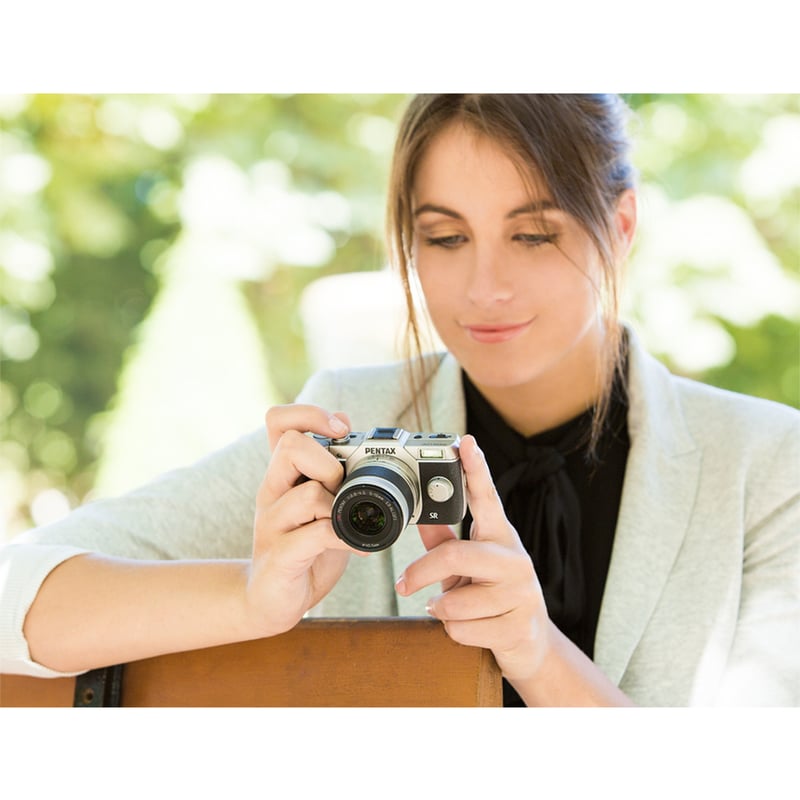 Pentax Q10 12.4 Megapixel Mirrorless Camera with Lens - 0.20" - 0.59" - Orange, Black - Thumbnail 2