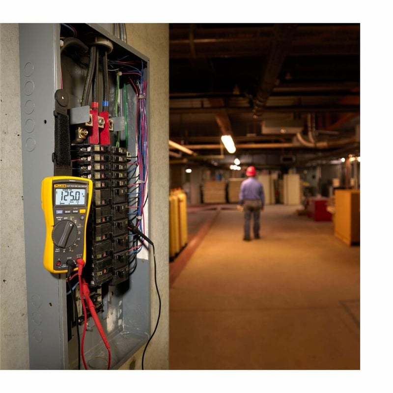 Fluke 117 Digital Multimeter - Thumbnail 3