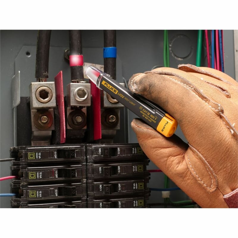 Fluke LVD2 Non-Contact Voltage Tester - Thumbnail 2